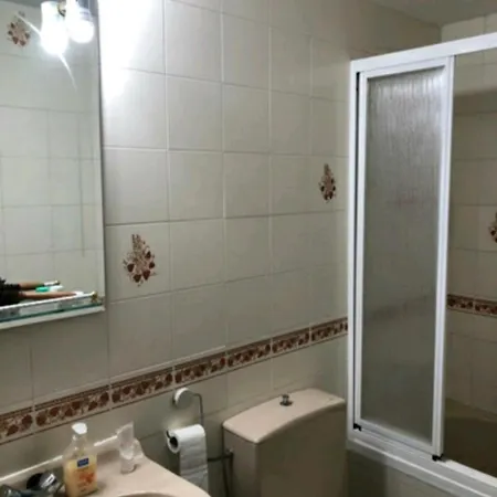1 Linea De Playa Paseo Maritimo Apartment *